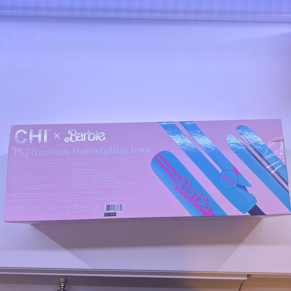 🎀 CHI x Barbie 1” hair straightener 🎀 - Picture 5 of 7